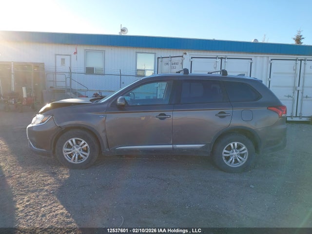 JA4JZ3AXXKZ602016 Mitsubishi Outlander Se/sel/le