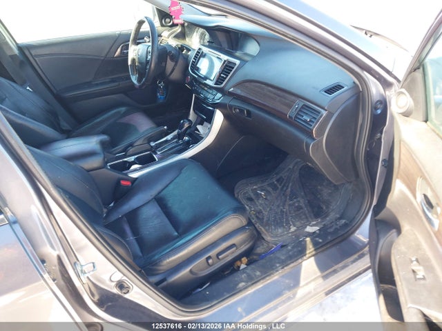 1HGCR3F83HA801885 Honda ACCORD EXL