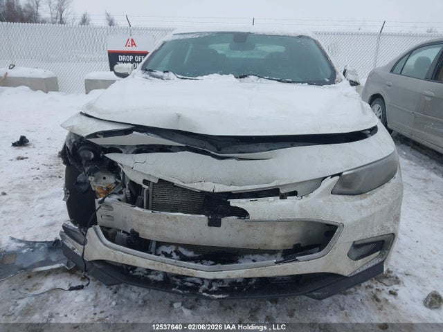 1G1ZD5STXJF100954 Chevrolet MALIBU LT
