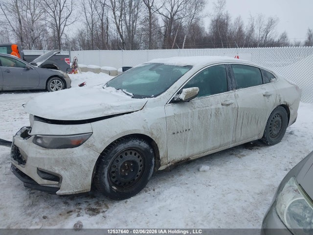 1G1ZD5STXJF100954 Chevrolet MALIBU LT