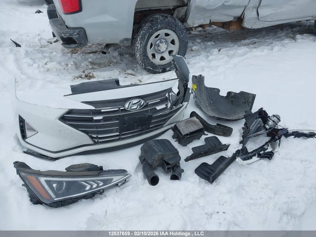 KMHD84LF7LU917012 Hyundai Elantra Preferred With Sun And Safety Package Auto Ivt