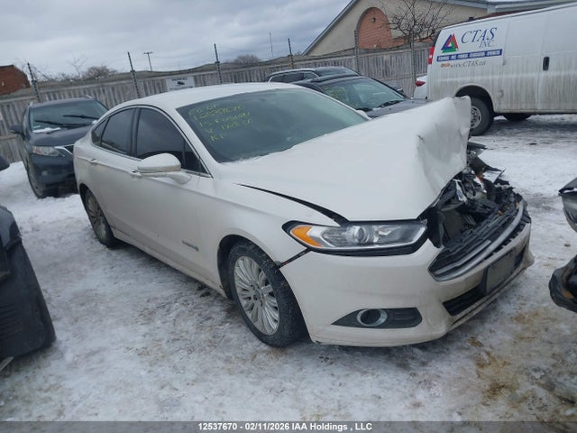 12537670 :رقم المزاد ، 3FA6P0LU6FR172830 vin ، 2015 Ford Fusion Hybrid Se مزاد بيع