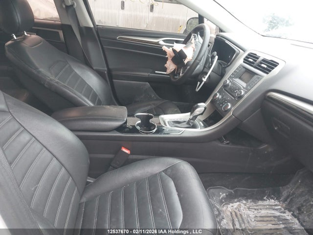 12537670 :رقم المزاد ، 3FA6P0LU6FR172830 vin ، 2015 Ford Fusion Hybrid Se مزاد بيع
