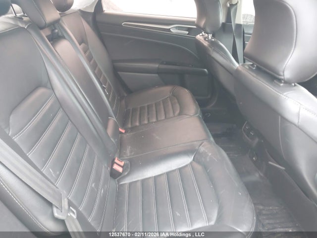 12537670 :رقم المزاد ، 3FA6P0LU6FR172830 vin ، 2015 Ford Fusion Hybrid Se مزاد بيع