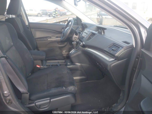 2HKRM4H33GH136654 Honda CR-V LX