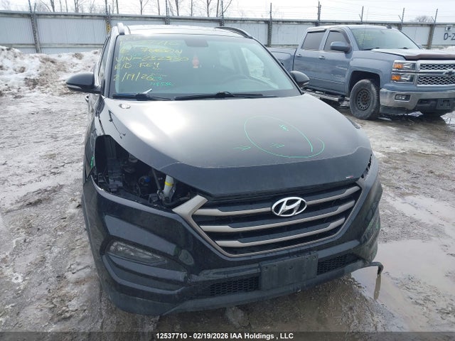 KM8J3CA4XGU232330 Hyundai Tucson Luxury