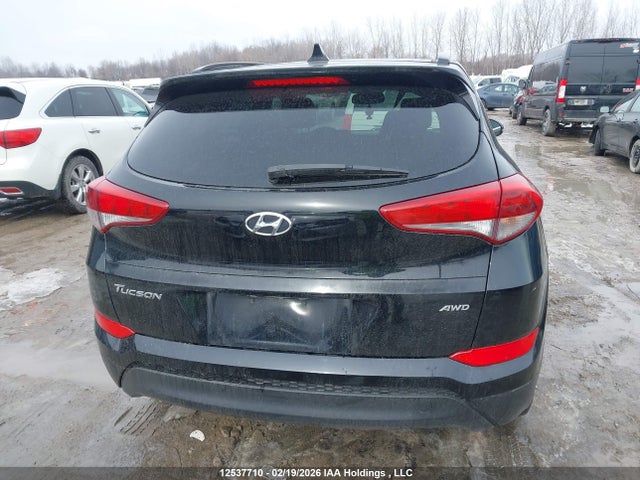 KM8J3CA4XGU232330 Hyundai Tucson Luxury