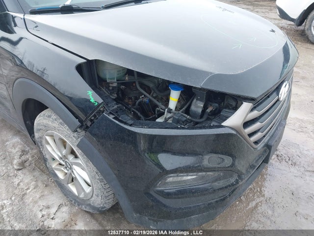 KM8J3CA4XGU232330 Hyundai Tucson Luxury