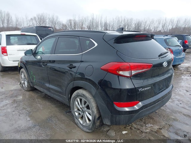 KM8J3CA4XGU232330 Hyundai Tucson Luxury