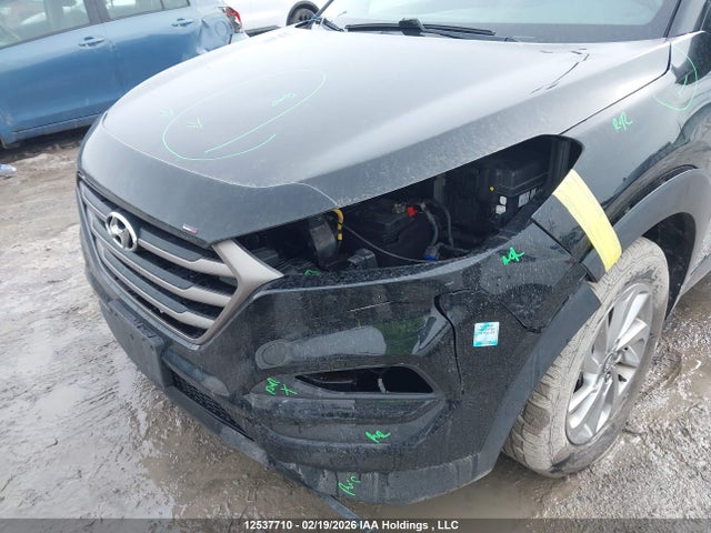 KM8J3CA4XGU232330 Hyundai Tucson Luxury
