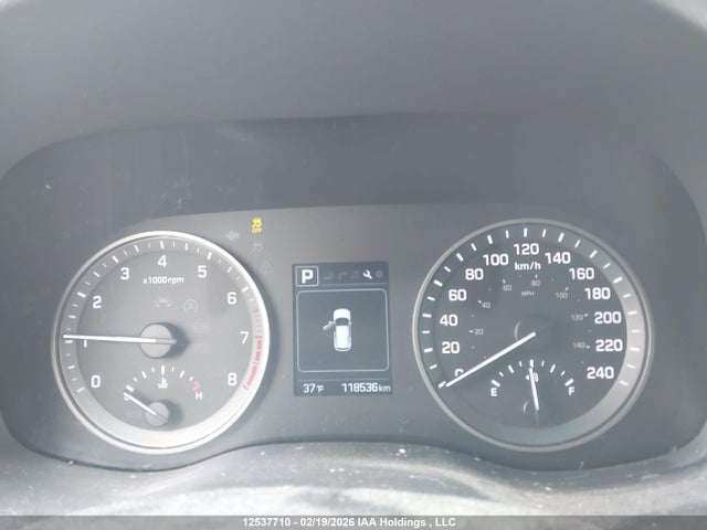 KM8J3CA4XGU232330 Hyundai Tucson Luxury