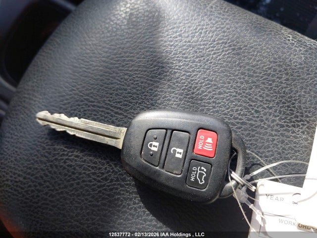 2017 Toyota Rav4 Xle მანქანა იყიდება აუქციონზე, vin: 2T3RFREV8HW543490, აუქციონის ნომერი: 12537772