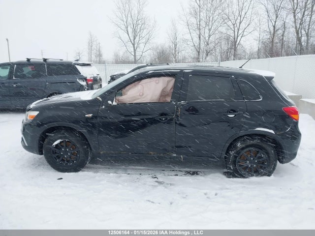 JA4AJ3AU4GZ606602 Mitsubishi RVR SE