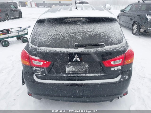 JA4AJ3AU4GZ606602 Mitsubishi RVR SE