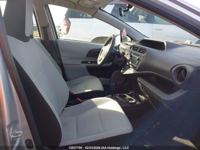 Продажа на аукционе авто 2013 Toyota Prius C Technology, vin: JTDKDTB31D1533934, номер лота: 12537780