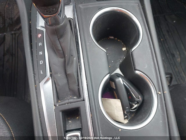 3GNAXUEV5NL283931 Chevrolet Equinox