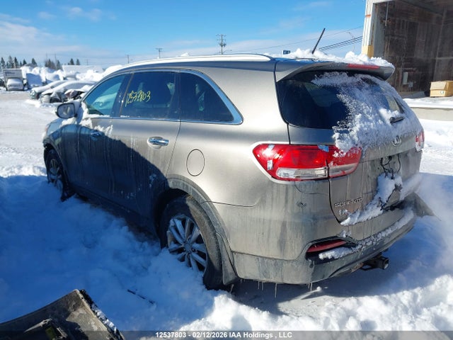 5XYPGDA57GG114819 KIA Sorento Lx/l