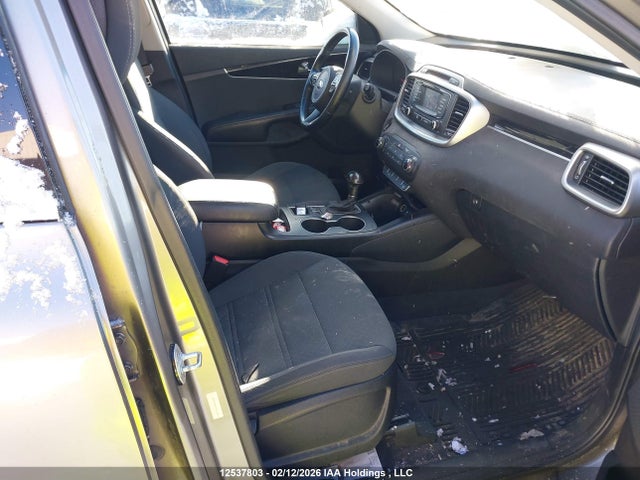 5XYPGDA57GG114819 KIA Sorento Lx/l