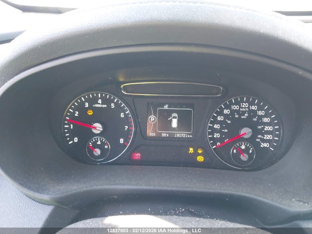 5XYPGDA57GG114819 KIA Sorento Lx/l