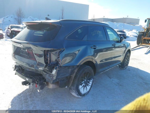 KIA SORENTO EX 2023 5XYRHDLF1PG181797 Image 4