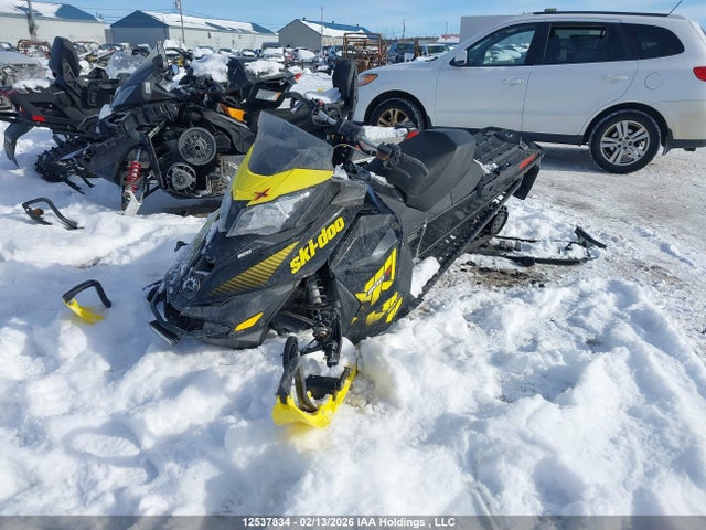2BPSMBJA6JV000275 Skidoo Skidoo.