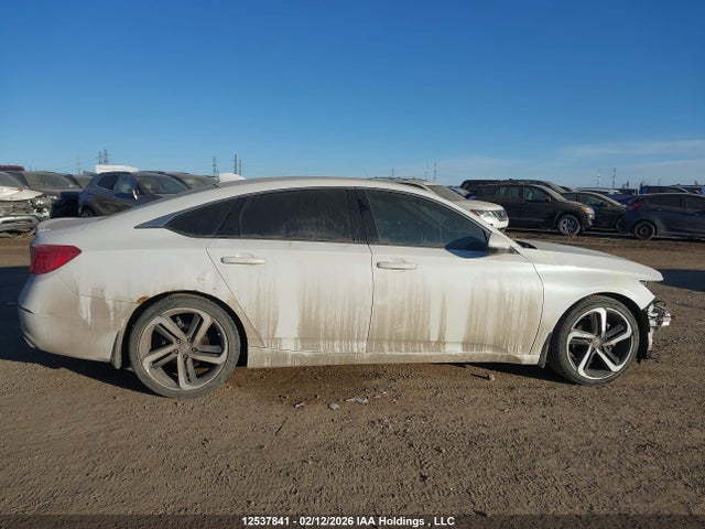 1HGCV1F33JA802772 Honda Accord Sport