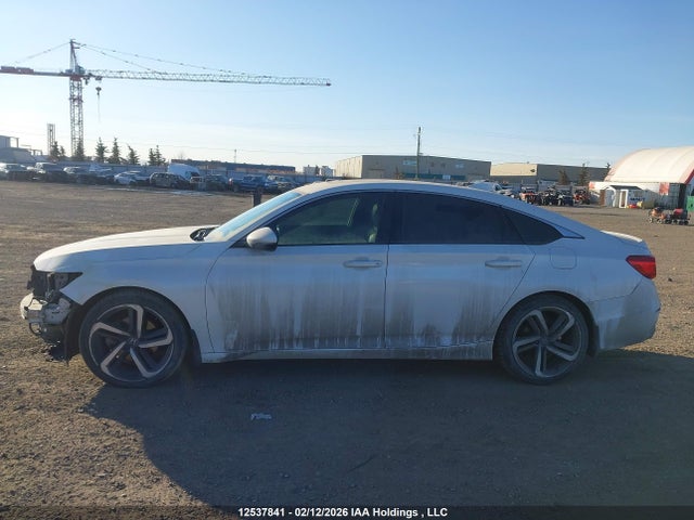 1HGCV1F33JA802772 Honda Accord Sport