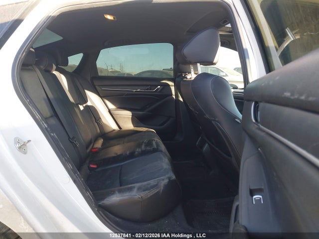 1HGCV1F33JA802772 Honda Accord Sport