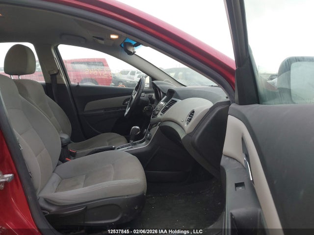 1G1PC5SB3E7232987 Chevrolet Cruze 1lt