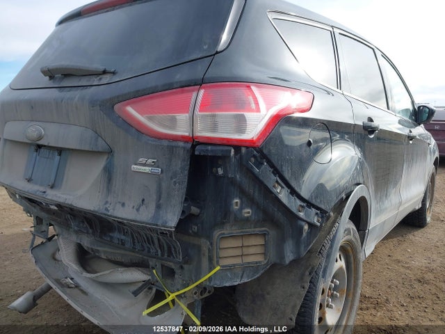 1FMCU9GX8FUB76493 Ford ESCAPE SE
