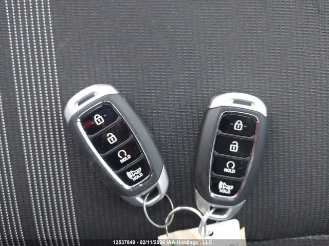 KMHRC8A37SU387661 Hyundai Venue Sel/limited