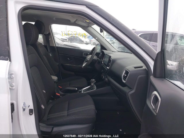 KMHRC8A37SU387661 Hyundai Venue Sel/limited