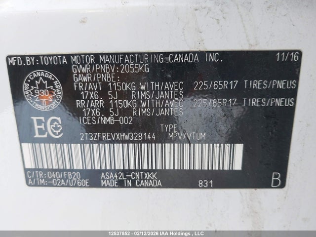 2T3ZFREVXHW328144 Toyota RAV4 LE