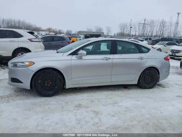 3FA6P0H77FR147938 Ford FUSION SE