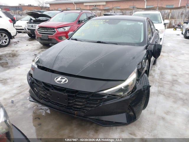 KMHLM4AGXNU353992 Hyundai Elantra Preferred Ivt