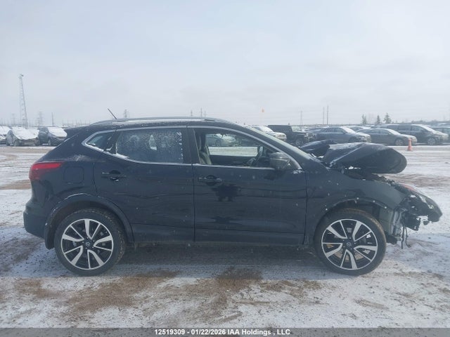 JN1BJ1CR9JW257598 Nissan Qashqai S/sl/sv