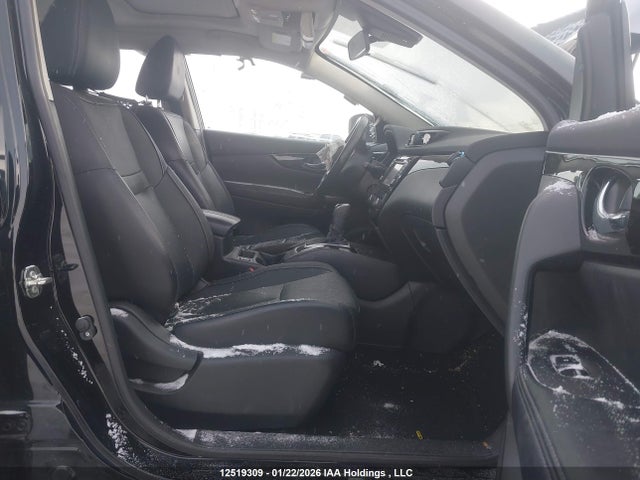 JN1BJ1CR9JW257598 Nissan Qashqai S/sl/sv