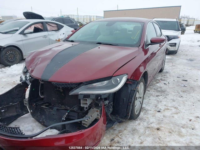 Chrysler 200 LX 2015 1C3CCCFB2FN735125 Image 2