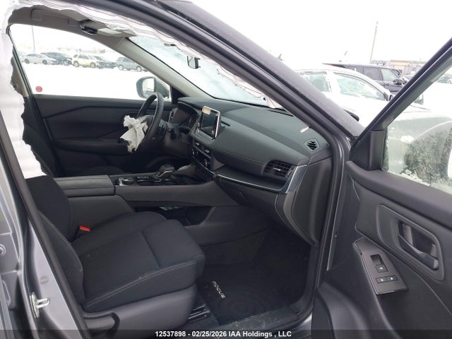 JN8BT3AB4RW285673 Nissan ROGUE S