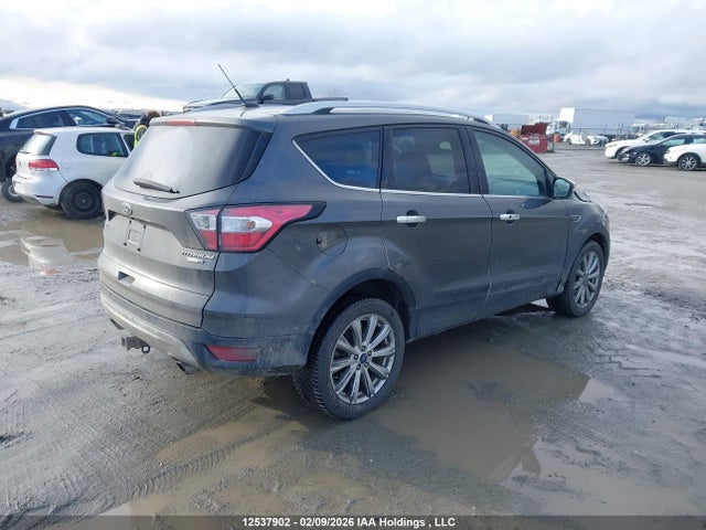 1FMCU9J93HUD68403 Ford Escape Titanium