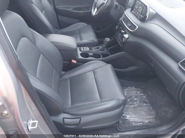 KM8J3CAL3LU097628 Hyundai Tucson Luxury