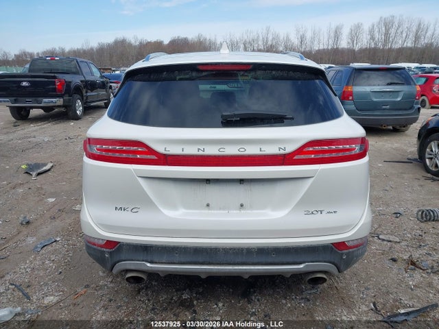 5LMCJ3D98JUL14616 Lincoln Mkc Reserve