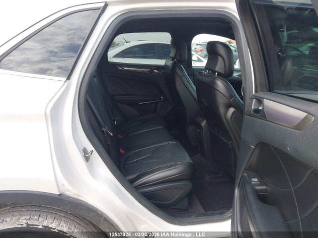 5LMCJ3D98JUL14616 Lincoln Mkc Reserve