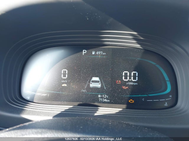 KMHRB8A38TU418842 Hyundai Venue Essential W/two-tone