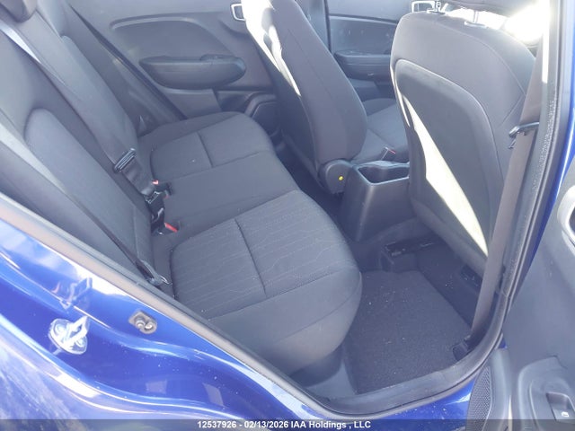 KMHRB8A38TU418842 Hyundai Venue Essential W/two-tone