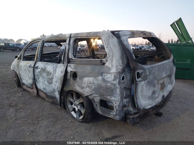 5TDKK3DCXFS644684 Toyota Sienna Le V6
