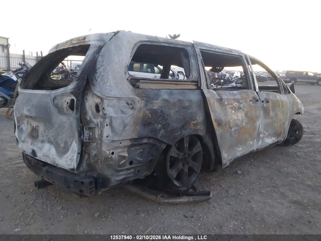 5TDKK3DCXFS644684 Toyota Sienna Le V6