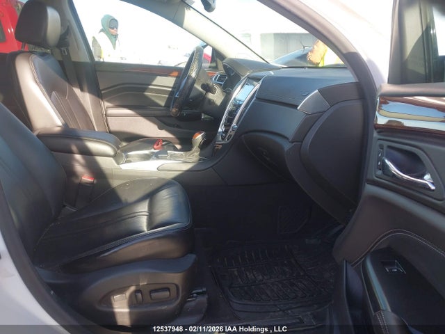 3GYFNGE30FS586668 Cadillac Srx Premium