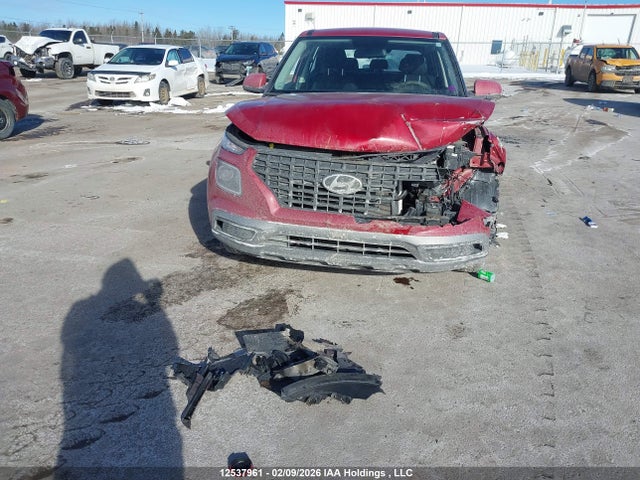 KMHRB8A34MU096976 Hyundai Venue Se