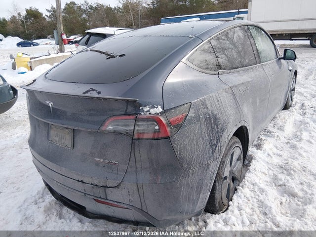 Tesla Model Y 2022 7SAYGDEF9NF375142 Image 4
